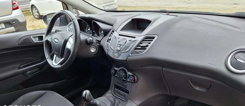 Ford Fiesta cena 31000 przebieg: 145947, rok produkcji 2015 z Jaworzno małe 562